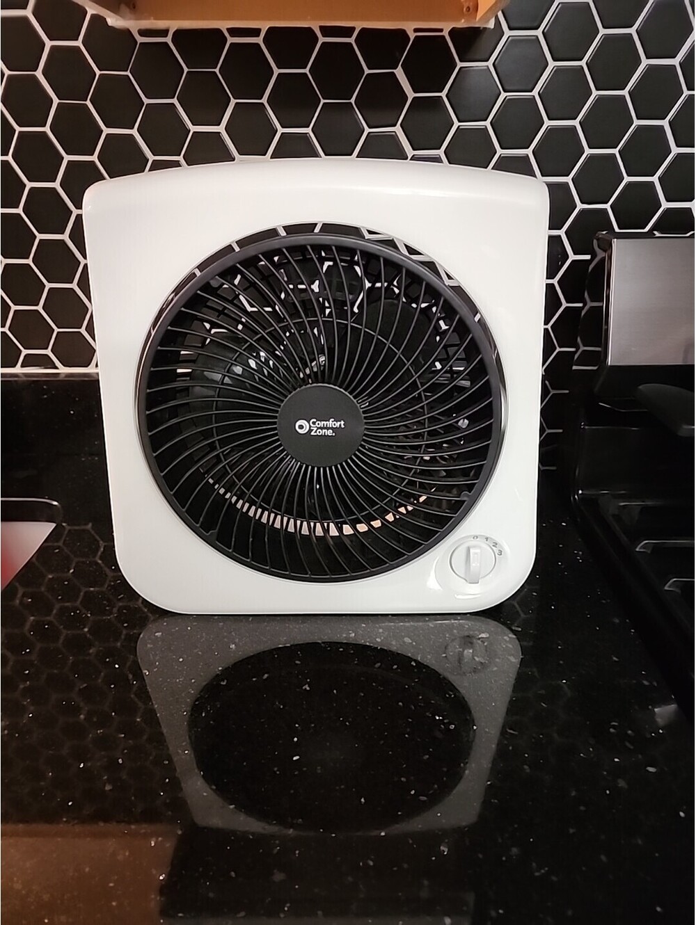 Comfort Zone Table Fan for Home,  180 Degree Adjustable Head, 10 inches, White